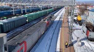 ЖД-станция Слюдянка в Сибири - грузовые и пассажирские поезда России зимой | РЖД работает!