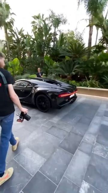 Bugatti Chiron Noire!!! #bugatti #bugattichiron #hypercar #supercars #sportcar #cars #shorts #viral смотреть онлайн