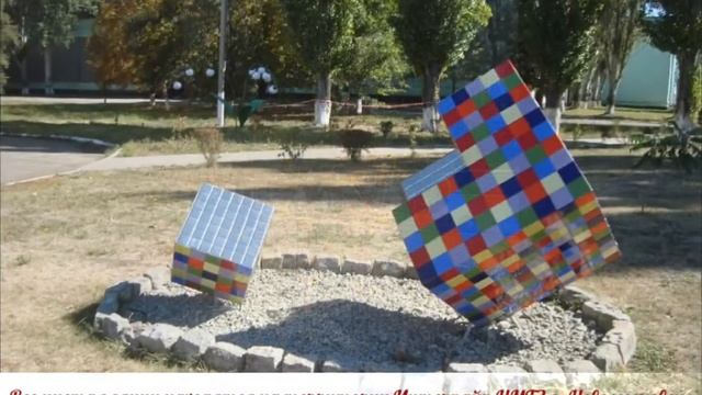 Инсталляции из труб на территории Интерпайп НМТЗ. Прекрасное рядом. смотреть онлайн