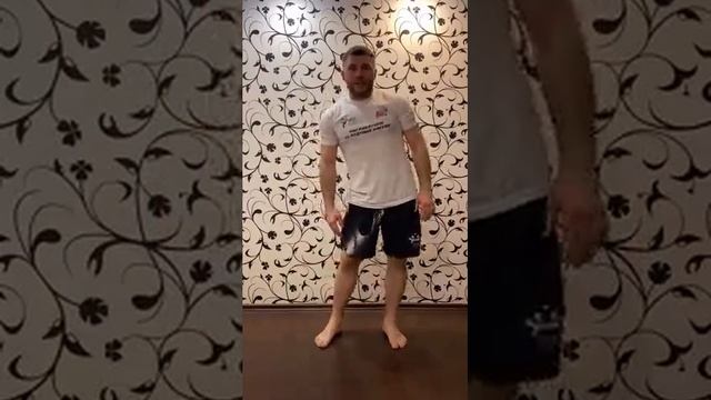 Зарядка с Захаром Кучерявым смотреть онлайн