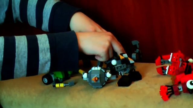 LEGO Mixels | Уборщики Лопата и Щетка встречают огонь и пожарник Гидро их спасает водой смотреть онлайн