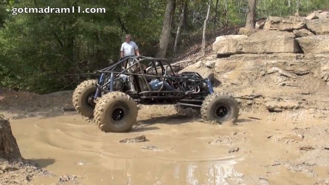 Shelby Tanner Destroys 14 Bolt Axle at Trucks Gone Wild смотреть онлайн