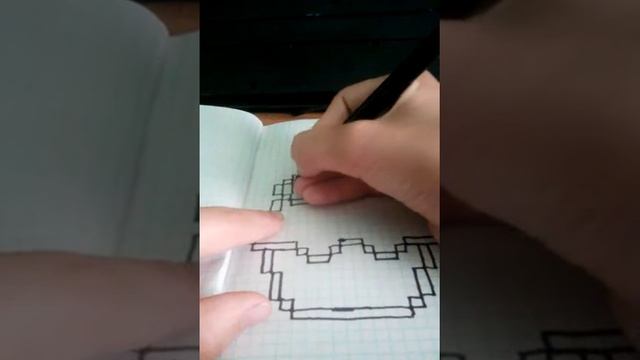 РИсуем кексик по клеточкам😊