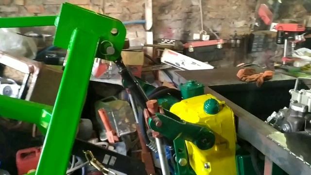 #ДИСКОВА #БОРОНА #Bomet початок роботи гідравліки саморобного трактора т-25 смотреть онлайн