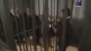 Хомиён кисми 40 бо забони точики