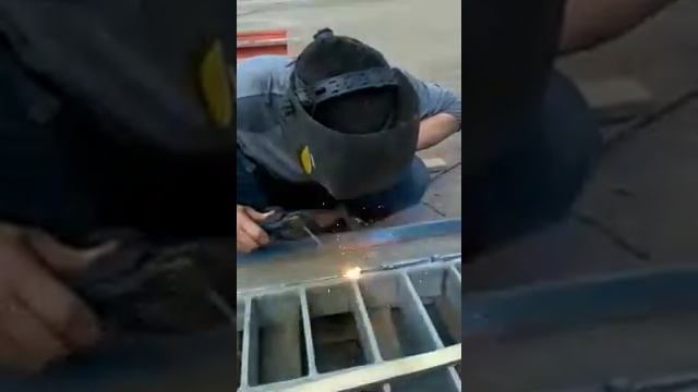 Профессиональный сварщик**КАКОСС** смотреть онлайн