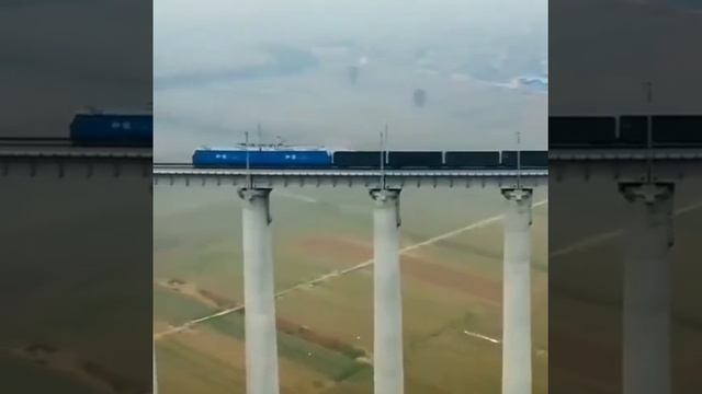 Железнодорожный мост Фенхэ Менхуа, Китай смотреть онлайн