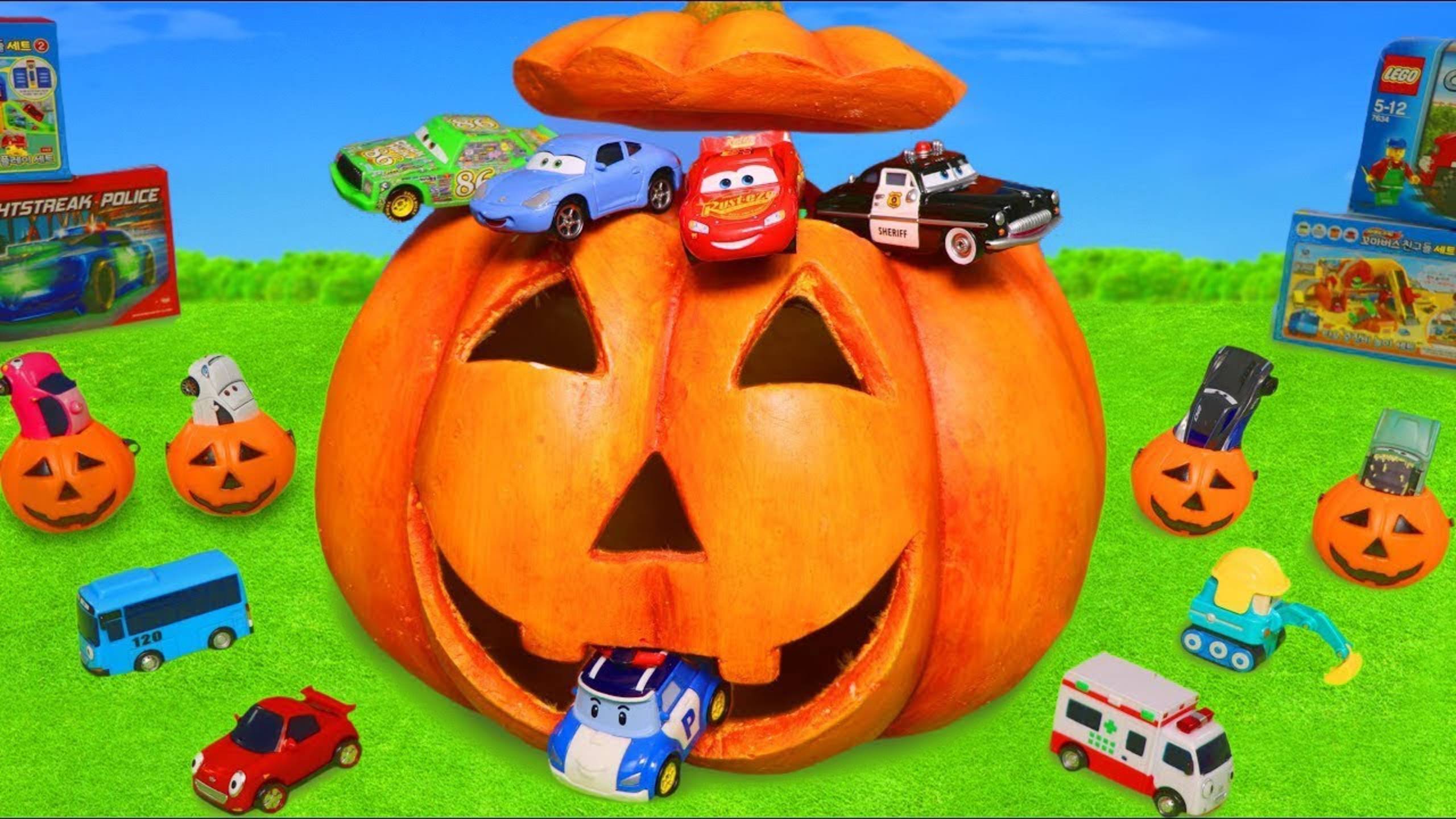 Тыква на Хэллоуин, наполненная игрушками смотреть онлайн