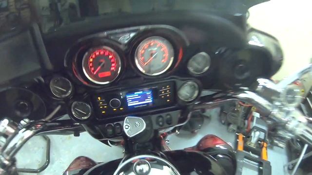 Музыка на Харлей Harley Davidson Electra Glide Ultra Clasic CVO Screaming Egle. смотреть онлайн