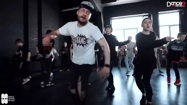 Rozhden - Знаешь | krump choreography by Artem Spitfire | Dance Centre Myway смотреть онлайн