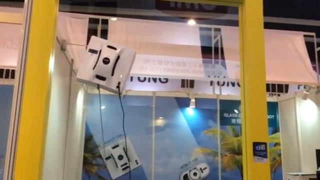 HOBOT-268 Window Cleaning Robot смотреть онлайн