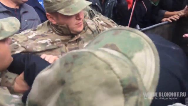 Депутат в мусорном баке смотреть онлайн