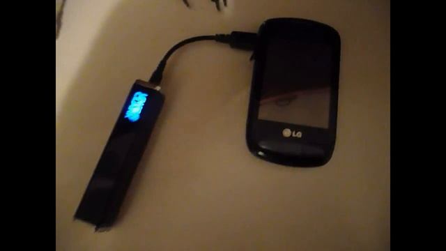 Lewis N Clark 2501 Emergency Cell Phone Charger - Energizer Alkaline Battery