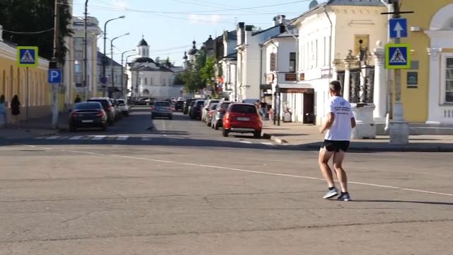 Из Владимира в Нижний: спортсмен-любитель бежит по России ради детей смотреть онлайн