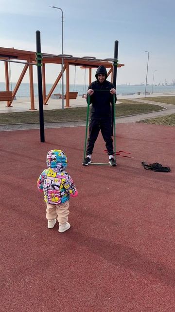 НОВЫЕ РОССИЯНЕ ГУЛЯЮТ И ТРЕНИРУЮТСЯ НА МОРЕ 🔝 смотреть онлайн