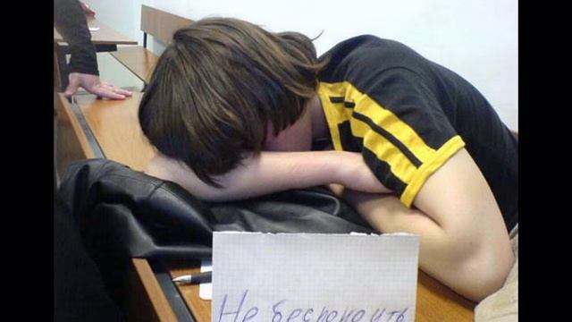 Коля об учебе в Украине.18+ смотреть онлайн