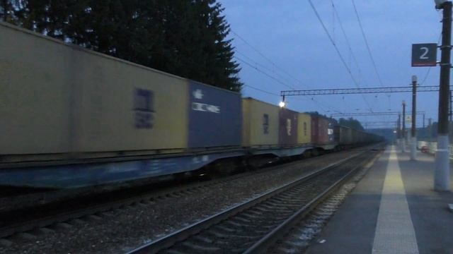 Электровоз ВЛ10 с грузовым смотреть онлайн