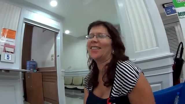 #17 РОДЫ В ТАИЛАНДЕ ЗАБИРАЕМ ДОКУМЕНТЫ ИЗ ГОСПИТАЛЯ В КОТОРОМ СОБИРАЛИСЬ РОЖАТЬ смотреть онлайн