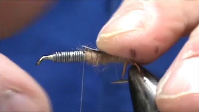 Fly Tying a Tan Hemingway Stone Fly with Jim Misiura смотреть онлайн