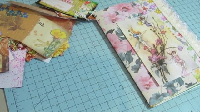 Painting a Dragon! (And Other Fairy Journal Embellishments) смотреть онлайн