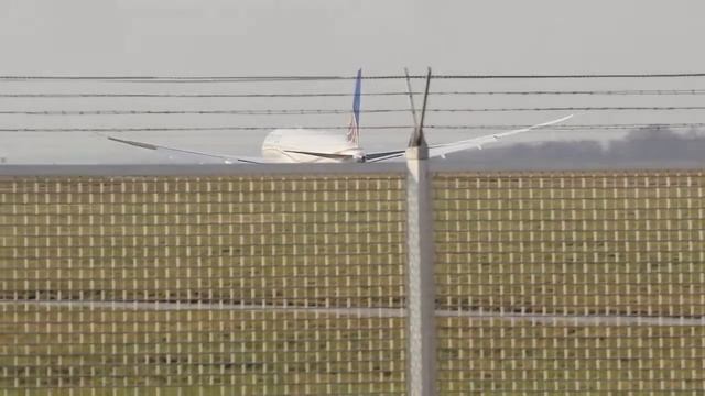 United Airlines 787-9 landing at Frankfurt Airport [Full HD] смотреть онлайн