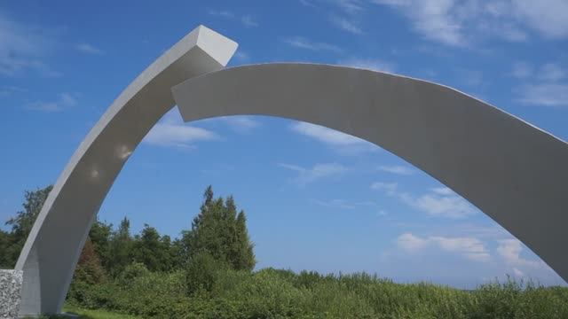 Мемориал Разорванное кольцо на Ладожском озере смотреть онлайн