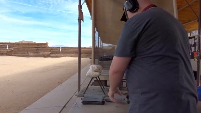 AR-22/M16 .22 Full Auto смотреть онлайн
