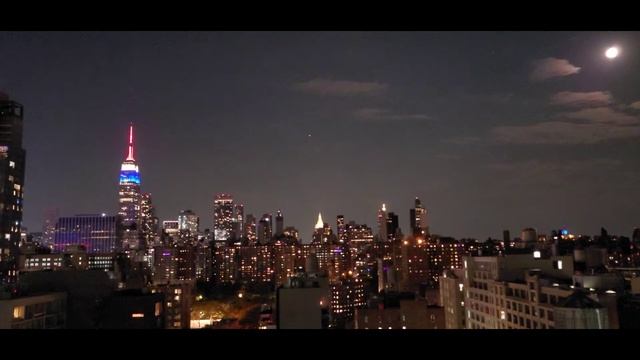 *4K* EMPIRE STATE BUILDING -LIGHT SHOW (7/23/2021) смотреть онлайн