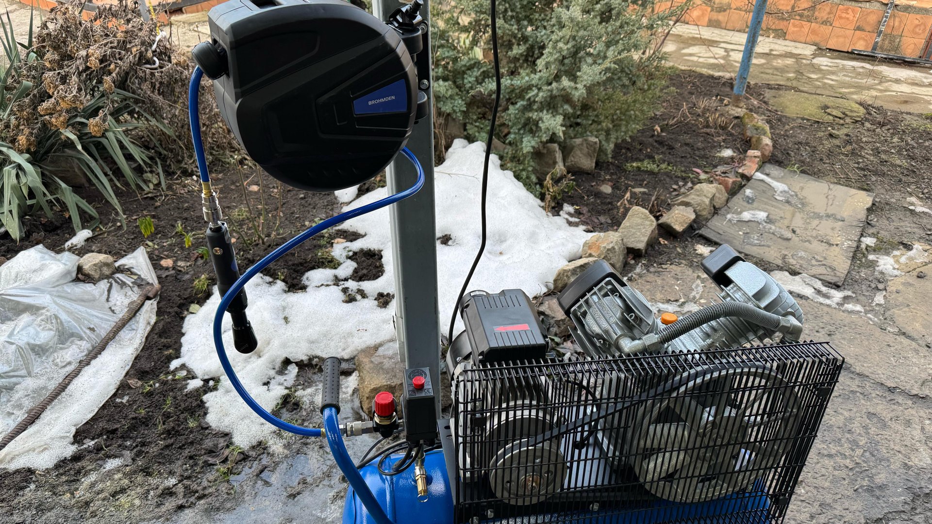 Brohmden Пневматический шланг на катушке RH01 смотреть онлайн