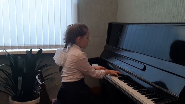 Пузырева Пелагея Р. Камешкир Я.Сибелиус "Сувенир", К.Черни Этюд соч.718, №5 смотреть онлайн