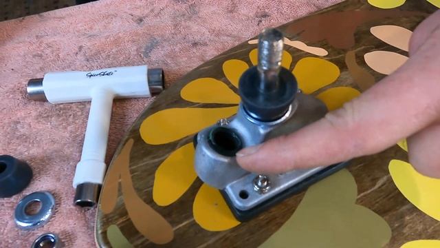 Surfskate Beginner Basics: Tuning Your Board & Staying Safe смотреть онлайн