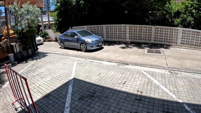 Bolt: Cheapest way to travel in Pattaya, Thailand without getting scammed by Taxi's смотреть онлайн