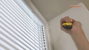 Преимущества и монтаж горизонтальных жалюзи "Изотра хит". Жалюзи для пластиковых окон.