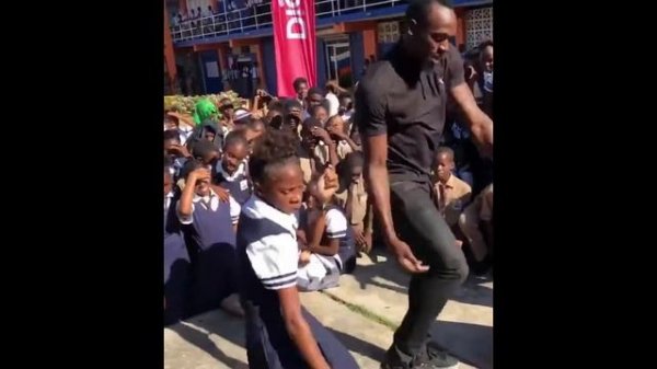 USAIN BOLT World Record Holder BEST DANCING Moments (INSANE Usain Bolt Dance Video) 100m 200m 4x100