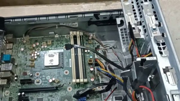 HP EliteDesk 705 G2 sff front button red light problem 3 time blinking HP Beep code 3 time#info#hp