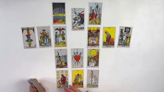 ТАРО ПРОГНОЗ 💕ЛЮБОВЬ💕на ОКТЯБРЬ , СКОРПИОНЫ ♏️ смотреть онлайн