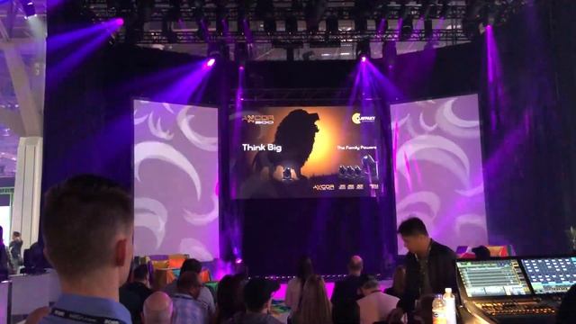 LDI 2017 - Clay Paky Light Show смотреть онлайн