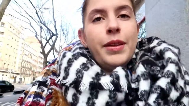 TRIP TO VALENCIA & FAMILY REUNION!! - WEEKEND VLOG #jackiegoesspain смотреть онлайн