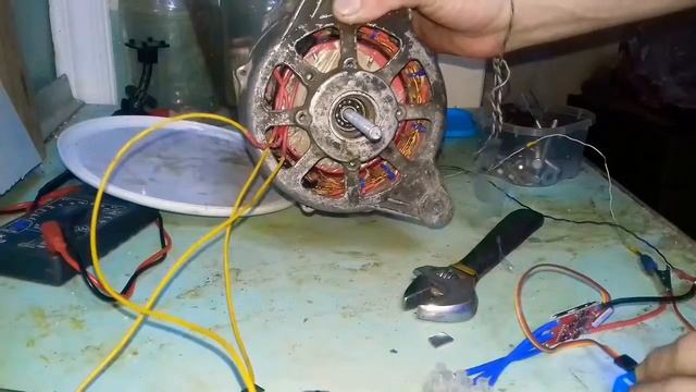 Первый запуск мотора с обычного генератора смотреть онлайн