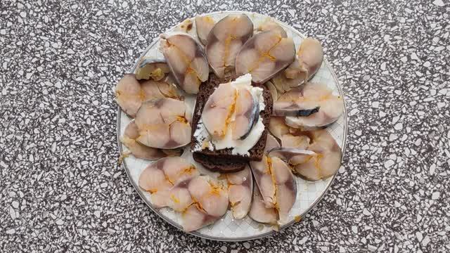 Сказочная скумбрия. Нарезка для бутербродов смотреть онлайн