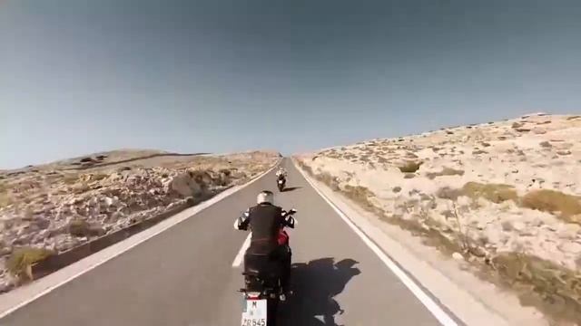 Music clip. Queen - The Show Must Go On - Cover. BMW Motorrad. Sound Surround 5.1 (720p) смотреть онлайн