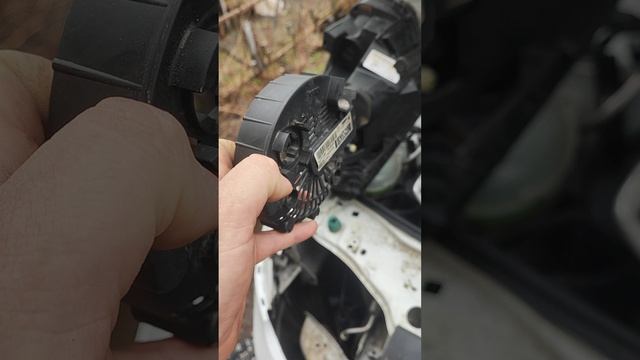 замена щеток дастер .mp4