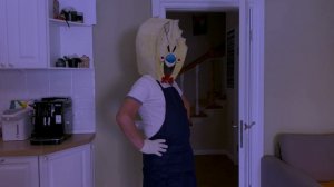 МОРОЖЕНЩИК в РЕАЛЬНОЙ ЖИЗНИ, у нас дома всё замерзло. Веня Сеня