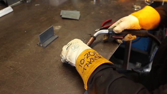 Titan Motorsports Tech Tip: The Basics of MIG Welding, and How to MIG weld смотреть онлайн