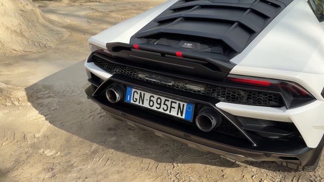 NEW 2024 Lamborghini Huracan Sterrato! V10 OFF-ROAD Supercar! Exterior Interior Walkaround смотреть онлайн