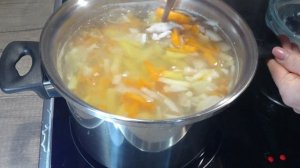 Суп со шпинатом — простой и вкусный рецепт! 🍲✨