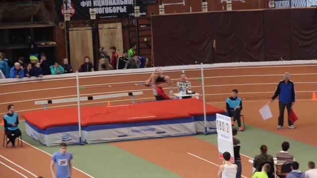 Прыжок в высоту.Юноши до 18. УрФО 2 день г. Челябинск. 12 января 2016 г . смотреть онлайн