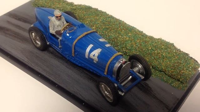 TRAX Product Showcase SC08 Tazio Nuvolari 1/43 Bugatti Type 59 смотреть онлайн