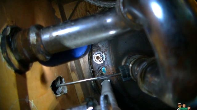 How to remove a plastic basin nut from vanity faucet (homemade tool) DIY смотреть онлайн