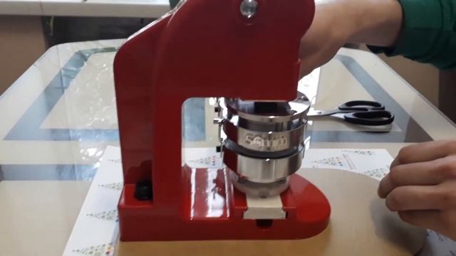 Производство значков смотреть онлайн